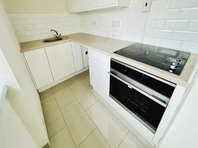 Hendre Ebbw Vale, NP23, photo 2