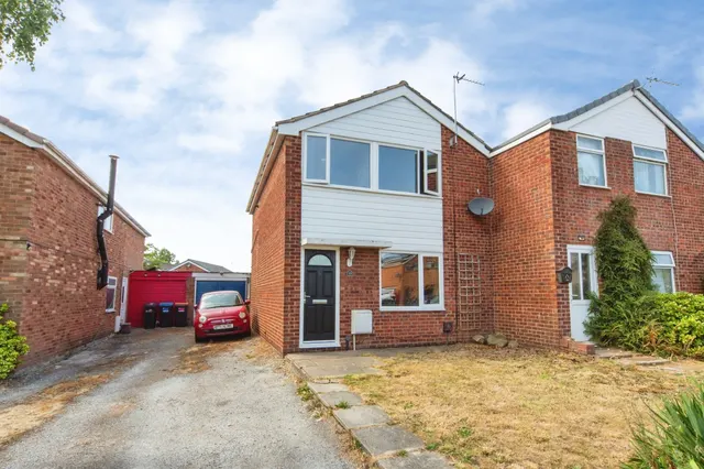 Deansfield Way, Elton, CH2, photo 1