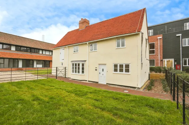 Photo 2 — Cosford Cottage, Hadleigh, Ipswich