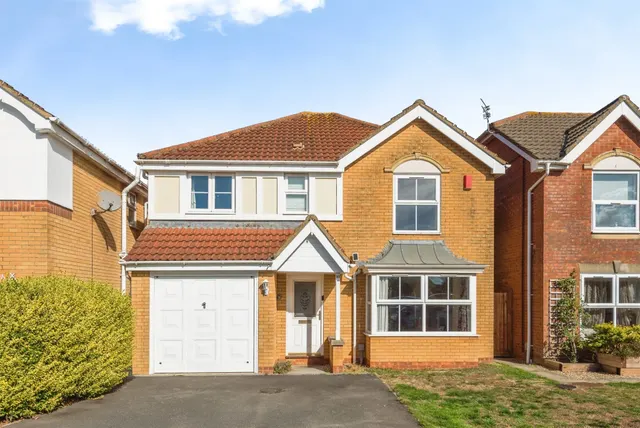 Yeats Close, Swindon, SN25, photo 1
