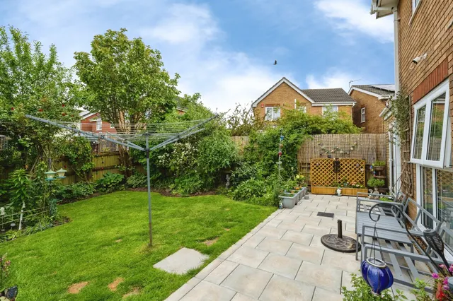 Howards Way, Swansea, SA4, photo 1