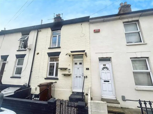 Victoria Street, Gillingham, ME7, photo 1