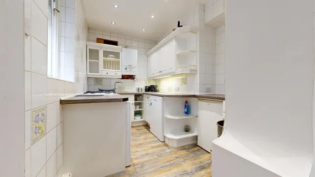 Earls Court Road, Earls Court, SW5, photo 3