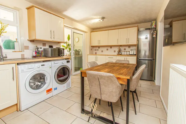 Newquay Close, Hinckley, LE10, photo 2