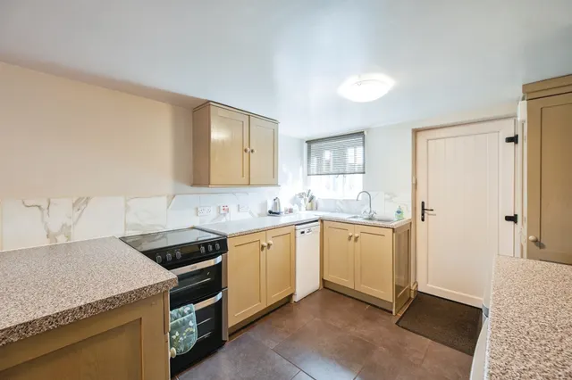 Lapwing Cottage, Leigh, ST10, photo 3
