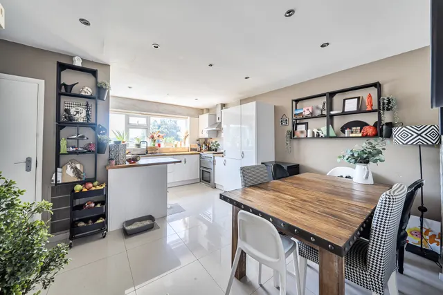 5 Mays Lane, Barnet, photo 1