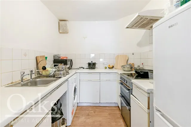 Kennedy Close, Mitcham, CR4, photo 3