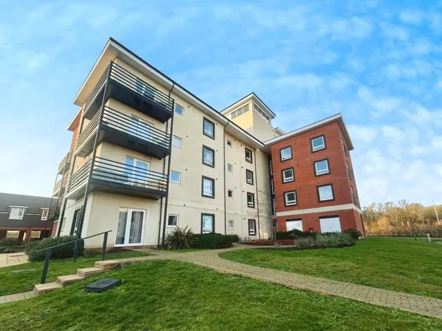 Webster Close, Bracknell, RG12, photo 1