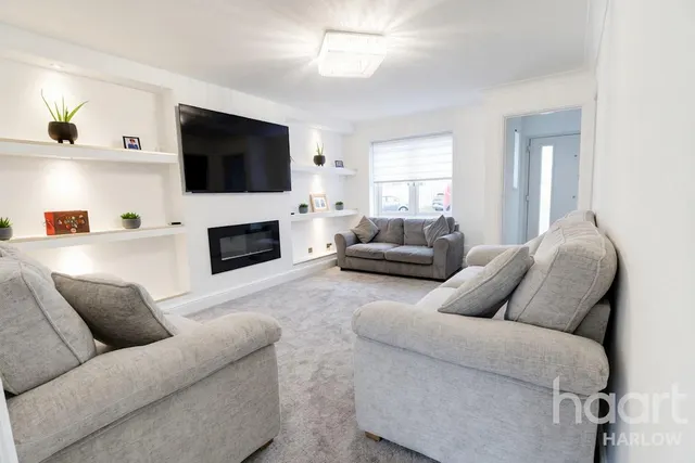 Challinor, Harlow, CM17, photo 2
