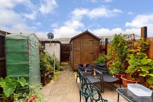 Photo 3 — Belgrave Walk, Mitcham CR4 3QB