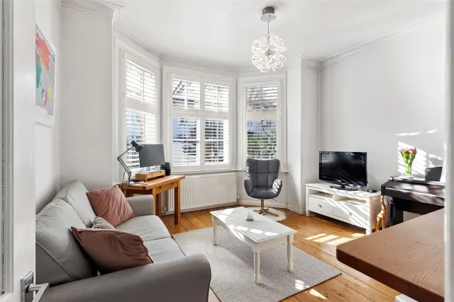 Photo 3 — Strafford Road, Twickenham, TW1 3AE