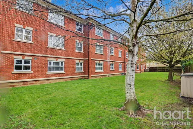 Stapleford Close, Chelmsford, CM2, photo 1
