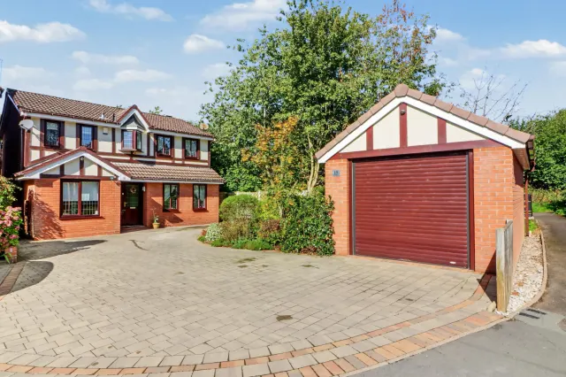 Sudbourne Close, Packmoor, ST6, photo 1