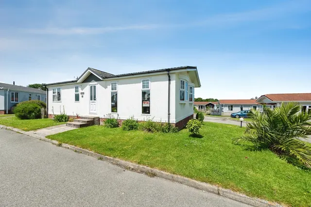 St. Merryn Holiday Village, St. Merryn, PL28, photo 1