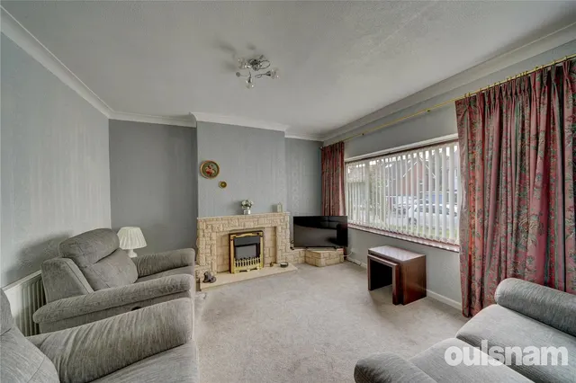 Photo 3 — Blythesway, Alvechurch, Birmingham, Worcestershire, B48 7NA