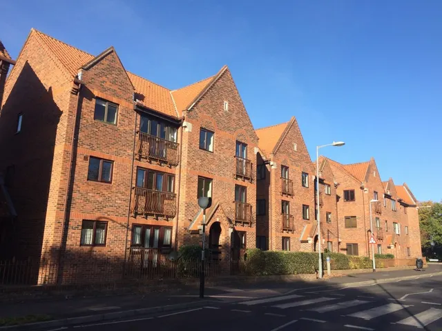 Tynedale Square, Highwoods, photo 1