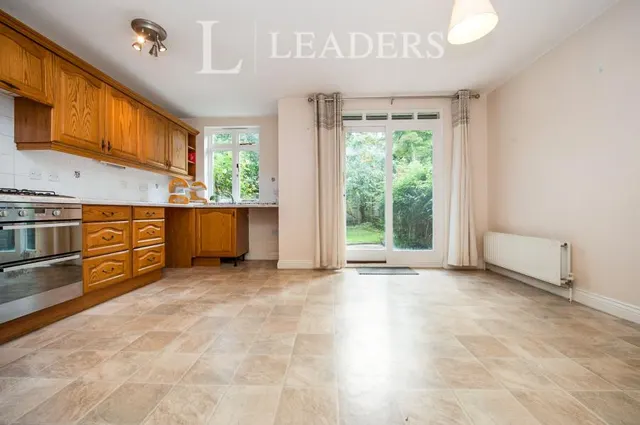 Chesterton Lane, Cirencester, GL7, photo 1