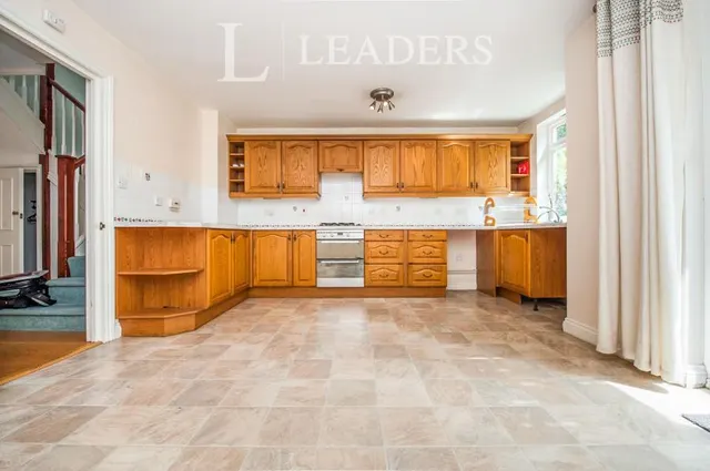 Chesterton Lane, Cirencester, GL7, photo 3