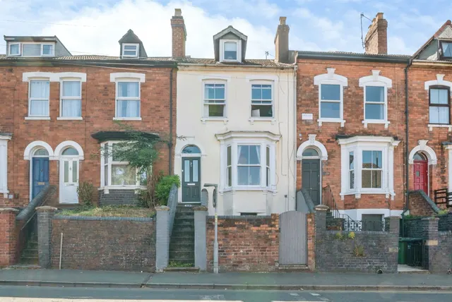 Wylds Lane, Worcester, photo 1