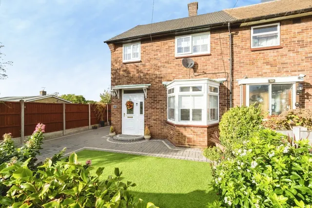 Annalee Gardens, South Ockendon, RM15, photo 1