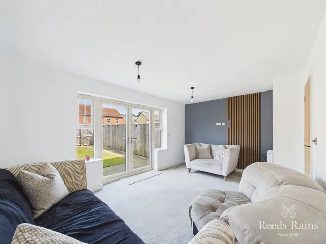 Photo 2 — Maybury Road, Hull, East Yorkshire, HU9