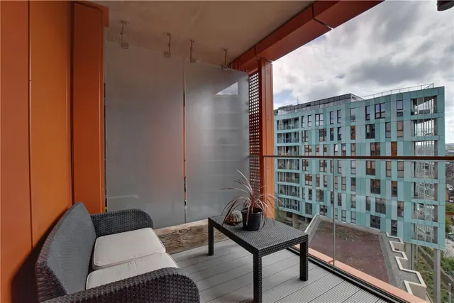 Gordian Apartments, 34 Cable Walk, Greenwich, London, SE10, photo 1