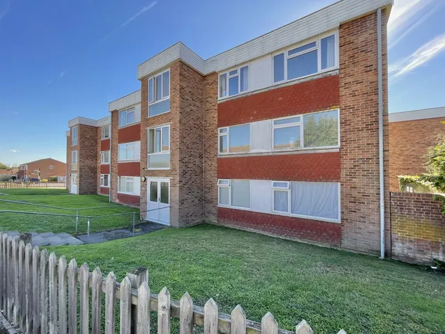 Bingley Close, Snodland, photo 1