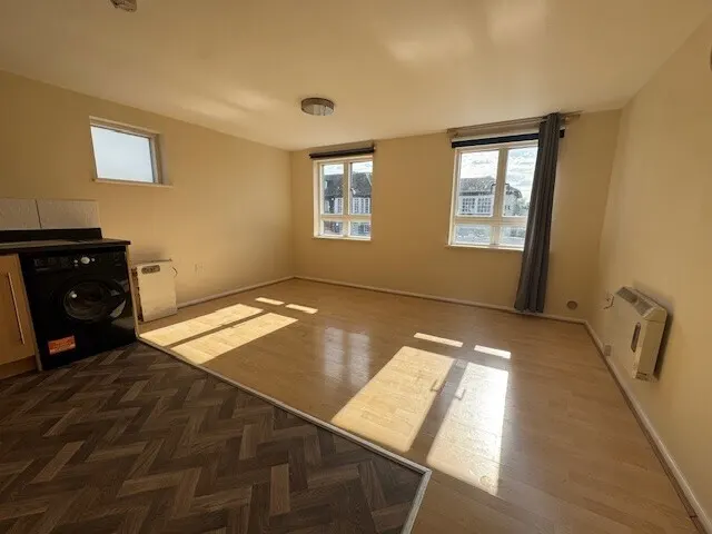 Avonmouth Road, Avonmouth, BS11, photo 3