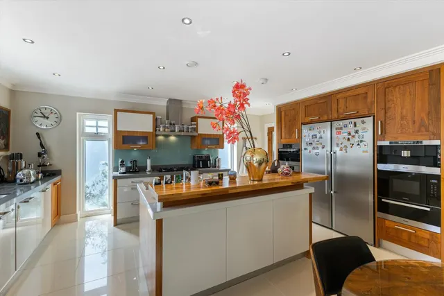 Queens Hill Rise, Ascot, SL5, photo 2
