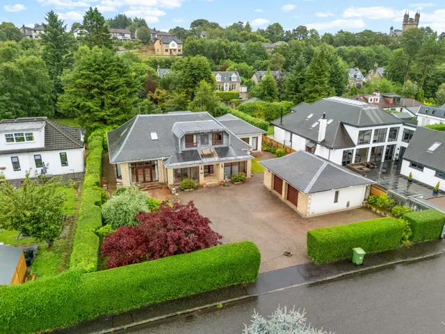 28 Stirling Drive, Bearsden, G61 4NU, photo 1