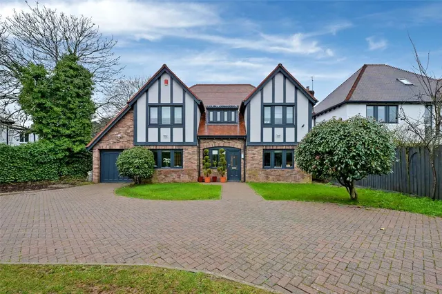 Bell Barn Road, Bristol, BS9, photo 1