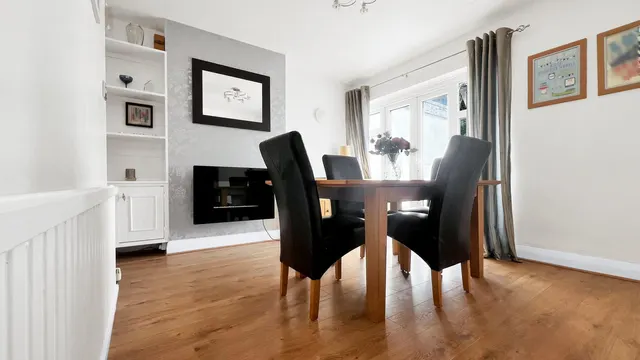 Coulsdon, Surrey, photo 3
