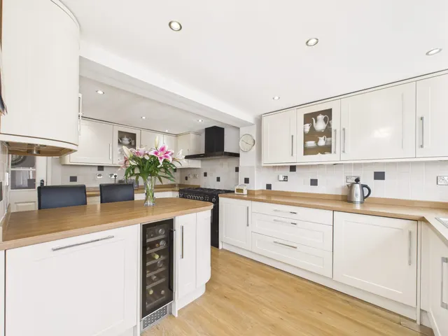 Old Birmingham Road, B60, photo 2