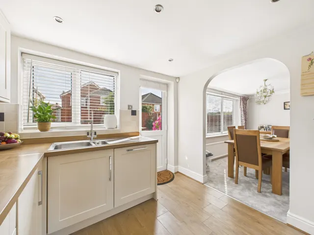 Old Birmingham Road, B60, photo 3