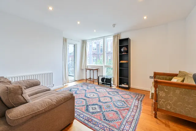 Photo 2 — 13 Roffo Court, Boyson Road, London