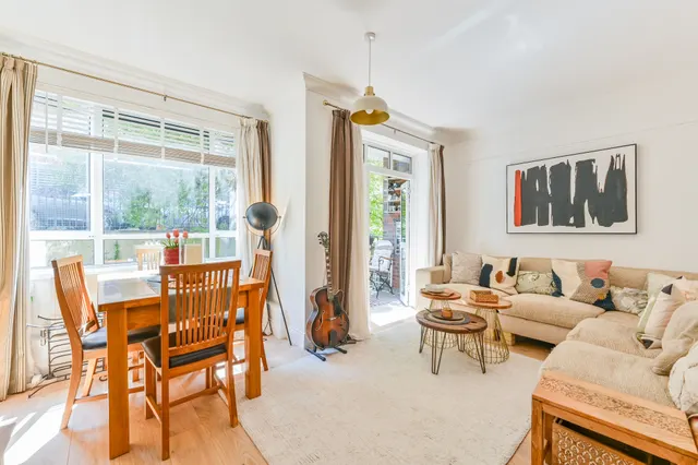 Flat 2, Windmill, New North Street, London, photo 1