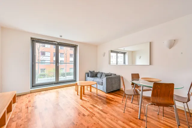 115 New Providence Wharf, 1 Fairmont Avenue, London, photo 1