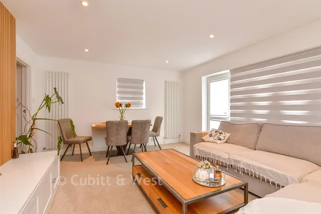 Glynde Avenue, Saltdean, BN2, photo 2