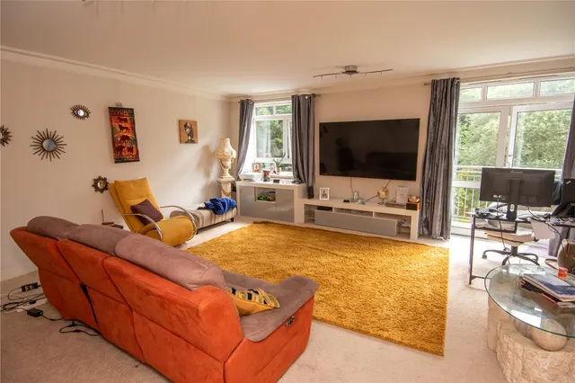 Photo 2 — Britannic Park, Yew Tree Road, Moseley, Birmingham, B13 8NF