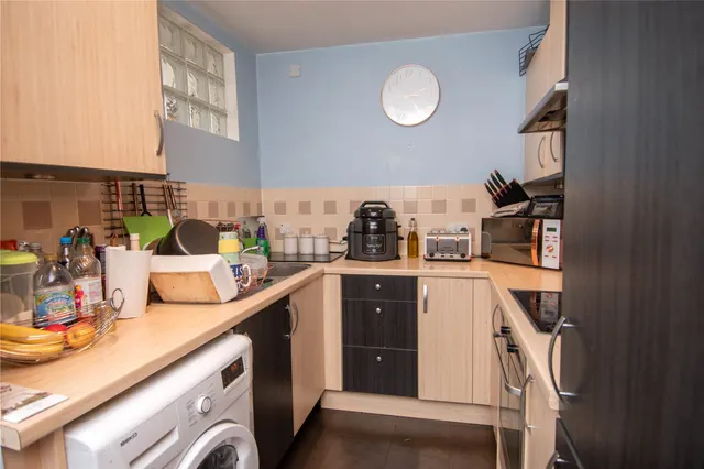 Photo 3 — Britannic Park, Yew Tree Road, Moseley, Birmingham, B13 8NF