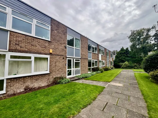 Green View Court, Leeds, LS8, photo 1