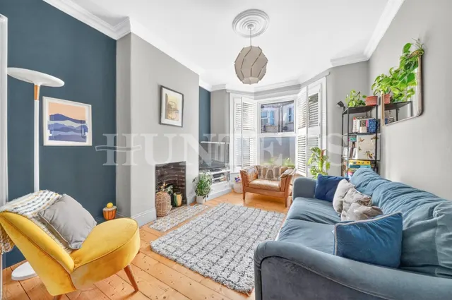 Greyhound Road, London, N17, photo 1