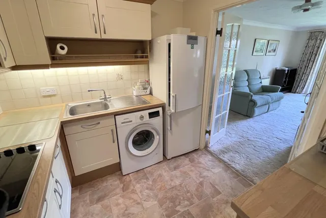 St Marys Mews, BH22, photo 2