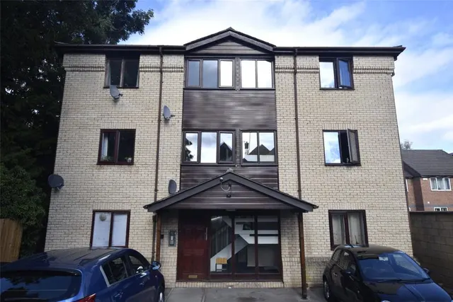 Millbrook Street, Cheltenham, GL50, photo 3