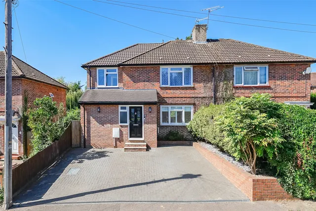 Alexander Road, Reigate, RH2, photo 2