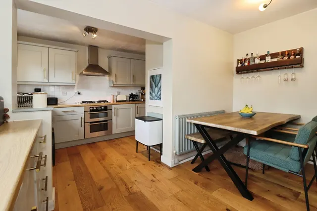 Photo 2 — Lapwing Close, Bradley Stoke, Bristol, BS32