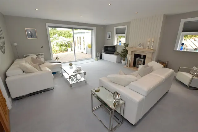 Hallgarth Court, Newsham, photo 2