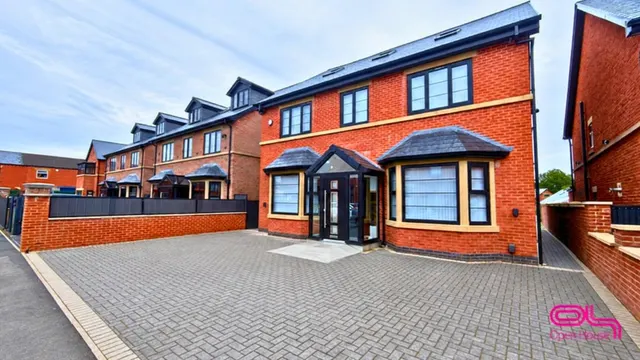 Pine Street, Bolton, BL1, photo 3