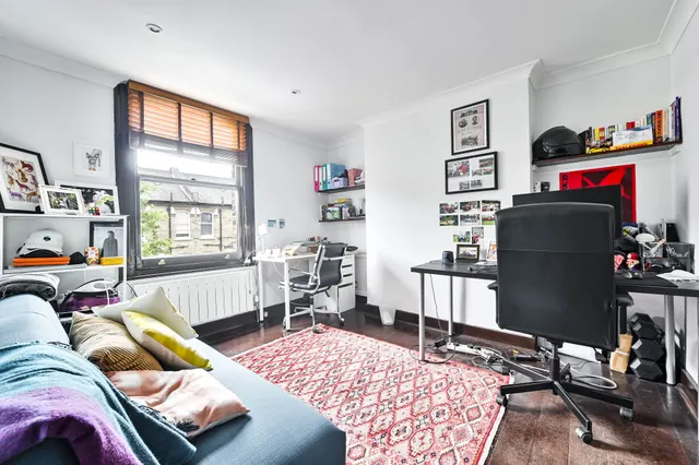 Photo 3 — 26b Shorrolds Road, London