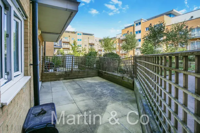 Whitestone Way, 21 Whitestone Way, Croydon, Surrey, photo 1